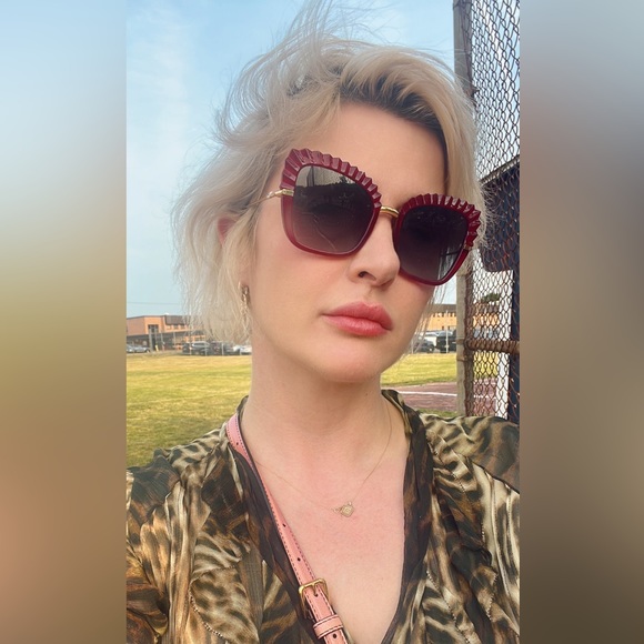 Meet your Posher, Erin - Picture 8 of 15